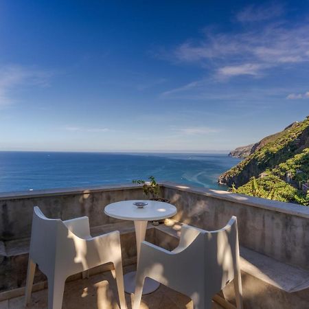 Отель Escarpa - The Madeira Hideaway Понта-ду-Сол Экстерьер фото